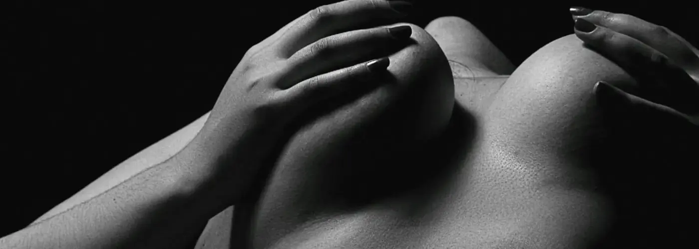 Mona-Call-Girls-Slider-Banner-Image-6-1